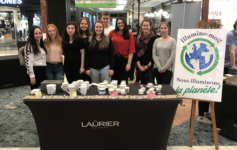 LES JEUNES ENTREPRISES DE LA POLYVALENTE DE BLACK LAKE À QUÉBEC